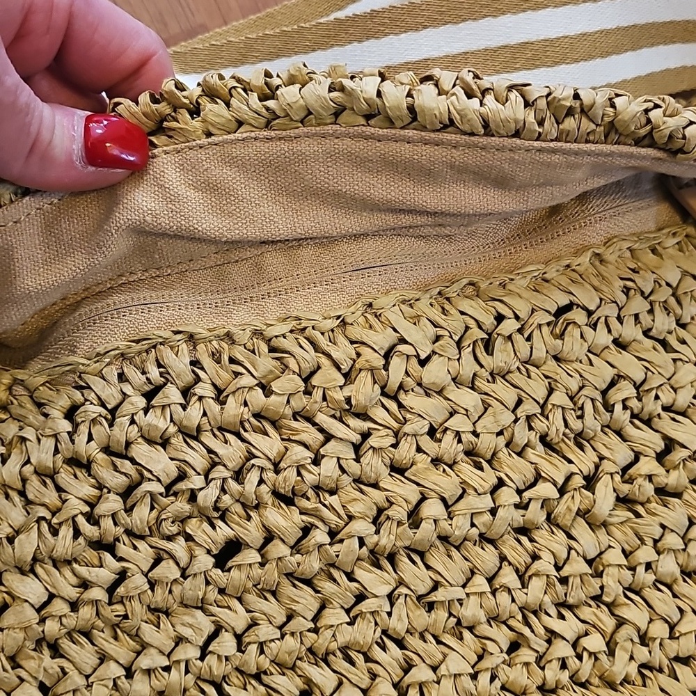 Lu & Elle Across The Waves Sling Bag in Tan•NWT! - Picture 11 of 12